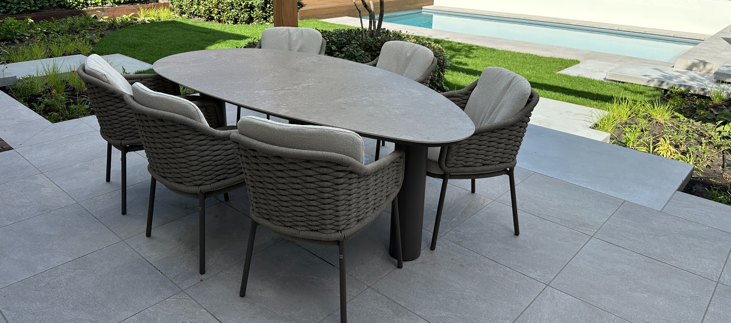 Maxime diningset druppelvorm   Maxime diningset Loosdrecht   2400 x 1062