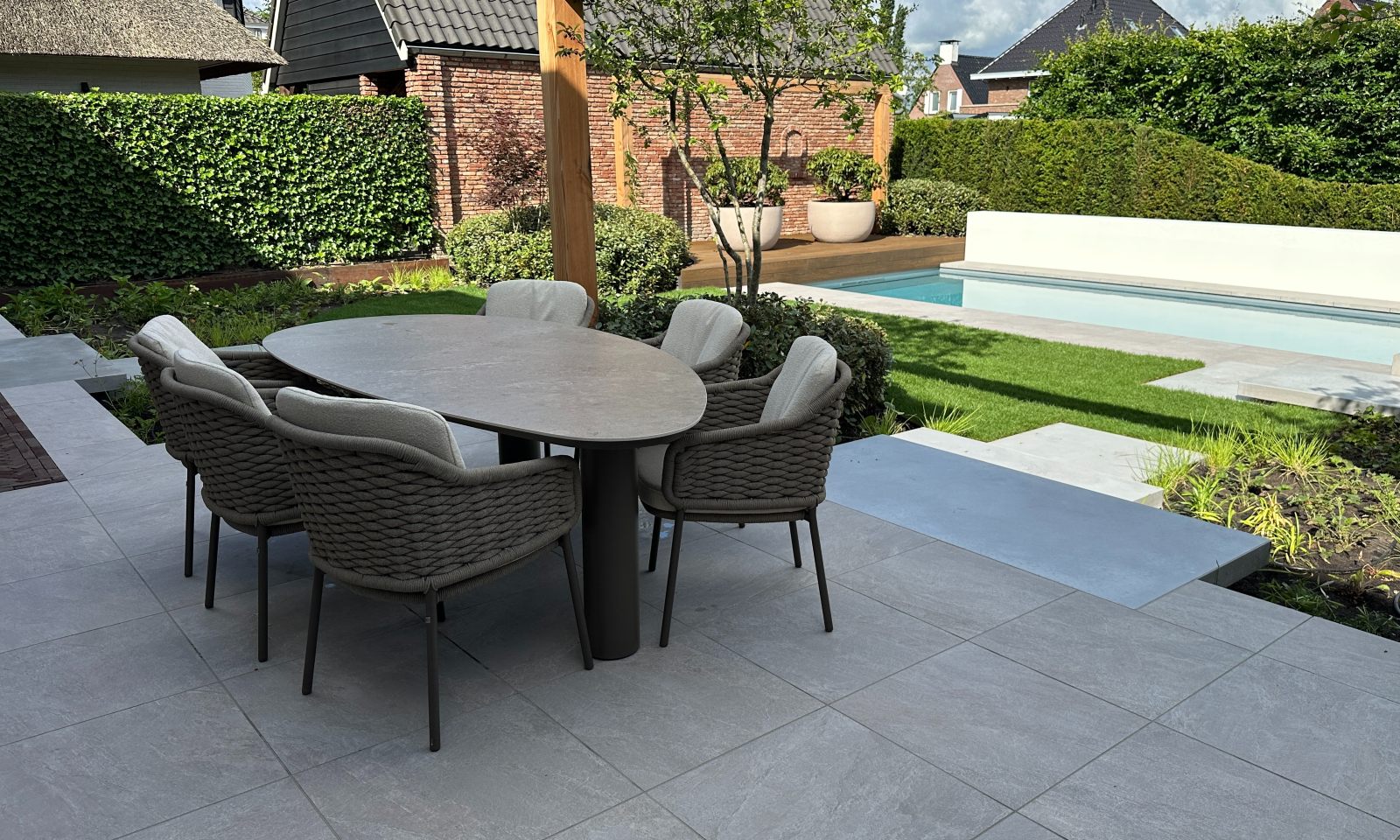 Maxime diningset HG tuinmeubelen   Maxime diningset druppelvorm   1600 x 960